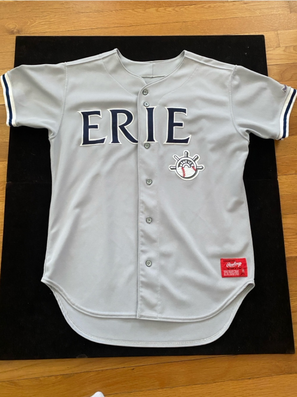 Rawlings  VINTAGE Gray ERIE SAILORS   Baseball Jersey with Navy Trim